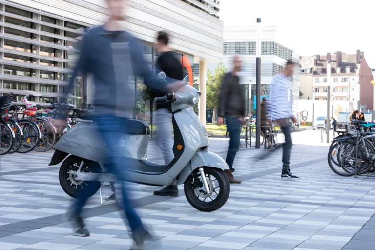 電動バイクの公道走行・免許・種類について紹介 – FreeMile Blog