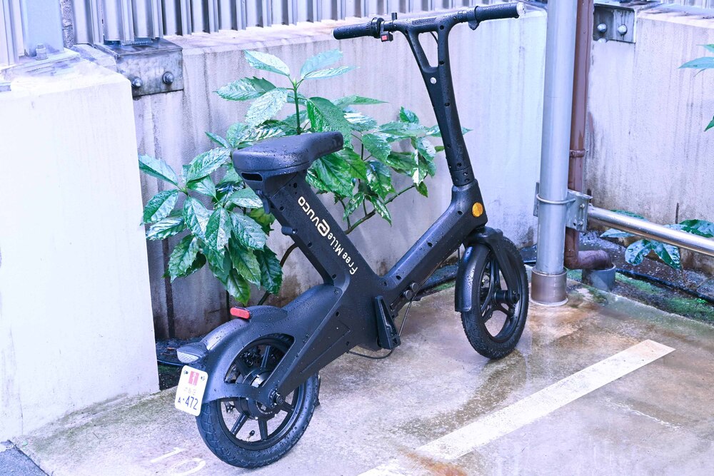 チェーンがないから雨に濡れてもサビない、屋外保管にも強いフル電動自転車evuco